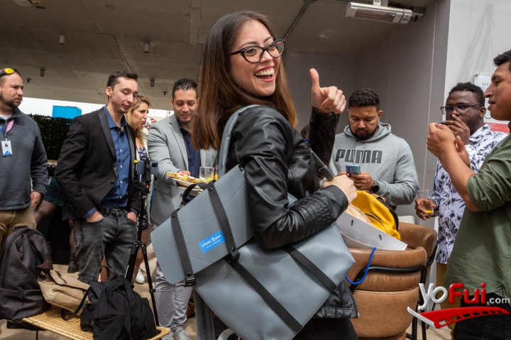 Fotografía en vivo lanza nuevos dispositivos V25 y V25Pro, Terraza del Hotel Hyatt Centric