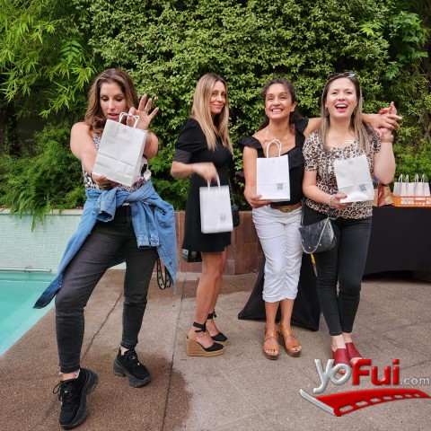 Francisca Sfeir, Carola Julio, Claudia Miranda, Edith de la Rosa junto a Aquilegia