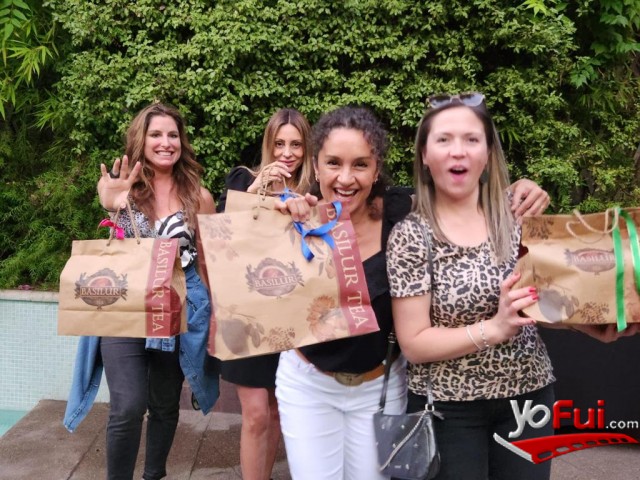 Francisca Sfeir, Carola Julio, Claudia Miranda, Edith de la Rosa junto a Té Basilur