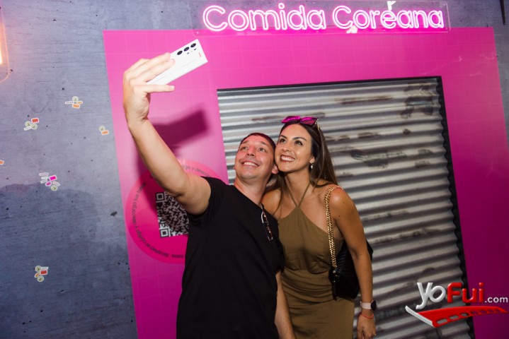 Rodrigo Gallina, Karina León