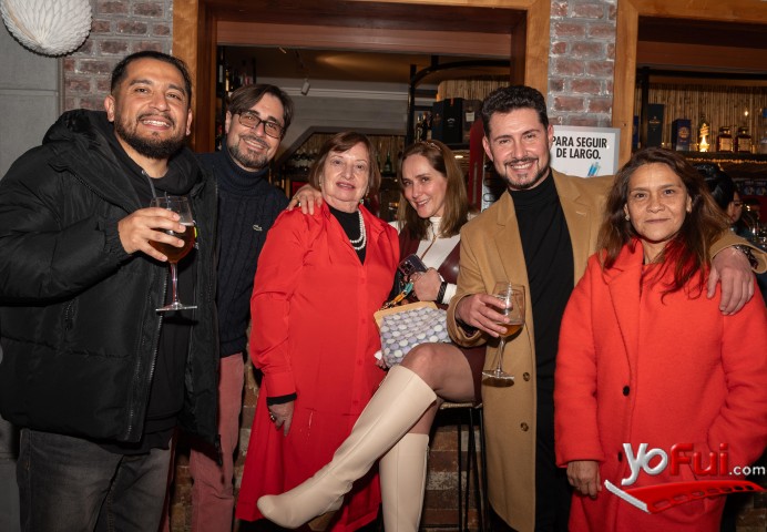 Rodrigo Barraza, Alejandro Lara, Marina Meneses Weber, Indira Duque, Carlos Lara, Carla Ruz