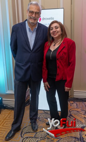 Dr. Patricio Barriga, presidente de la Sociedad Chilena de Endocrinología Ginecológica, Dra. Margot Acuña, presidente de la Sociedad Chilena de Climaterio