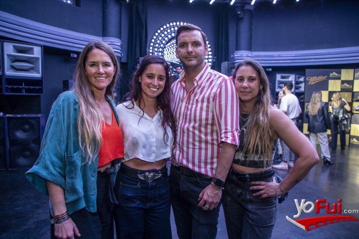 Andrea Pesce @andpesce, Carolina Ipinza @negra_ipinza, Diego Soruco @diegosoruco, Carolina Searle @carosearle_