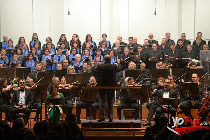 Fotografía en Presentación Carmina Burana, la gran obra sinfónico-coral del compositor alemán Carl Orff, Teatro Aula Magna