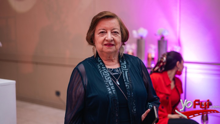Marina Meneses Weber