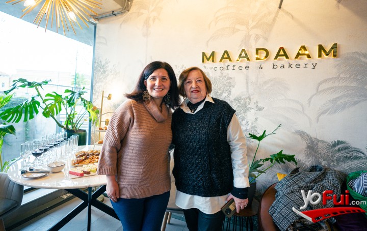 Elizabeth Salazar, Marina Meneses Weber