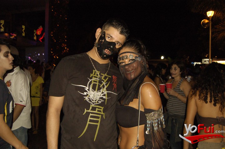 Carlos Arzapalo, Karla kadena