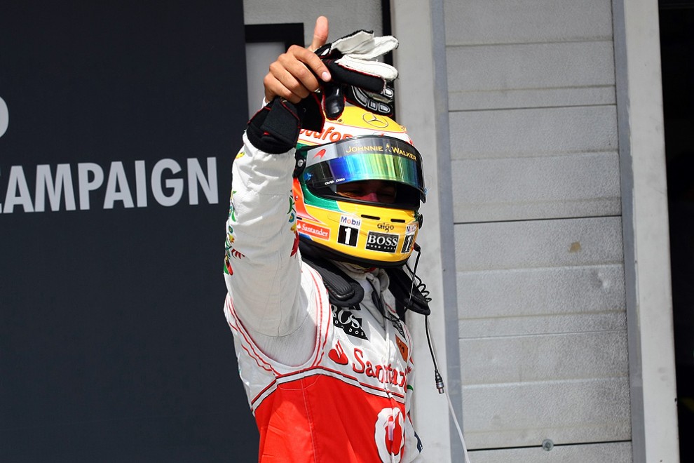 F1 | Lewis Hamilton: no a Ferrari, ma resterà con McLaren ?