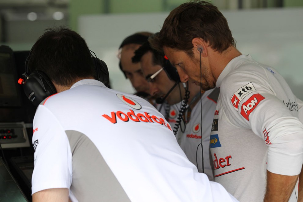 F1 | Button vuole sconfiggere Hamilton in Cina