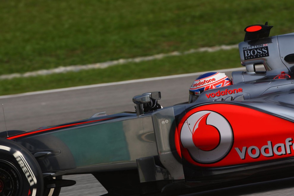 F1 | Button: “tante possibili strategie domani”