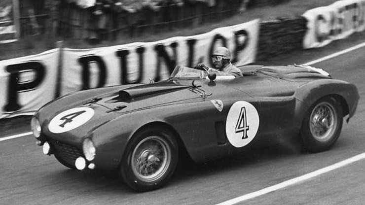 13 giugno: A González su Ferrari la 24 Ore Le Mans 1954