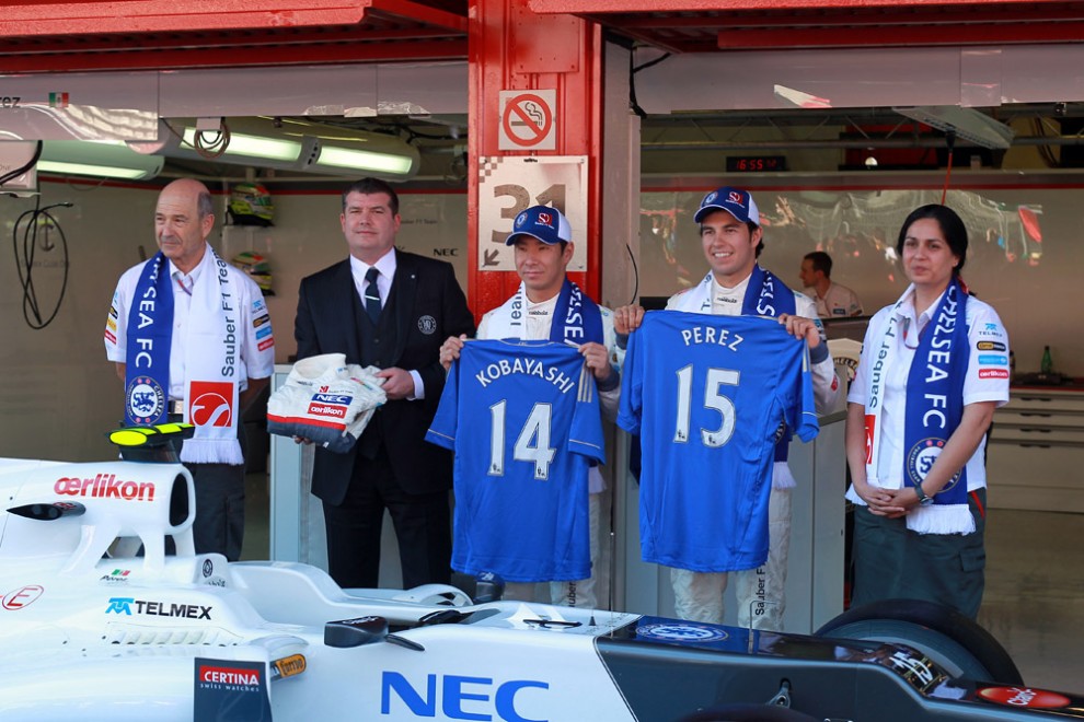 F1 | Le maglie del Chelsea a Kobayashi e Perez