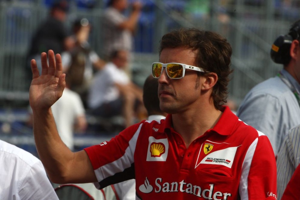 F1 | Alonso guarda al campionato: “Pensiamo a stare vicino a Hamilton”