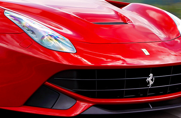 Ferrari F12berlinetta: Prestazioni mai raggiunte prima