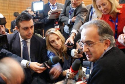 Marchionne Parigi 2012 giornalisti