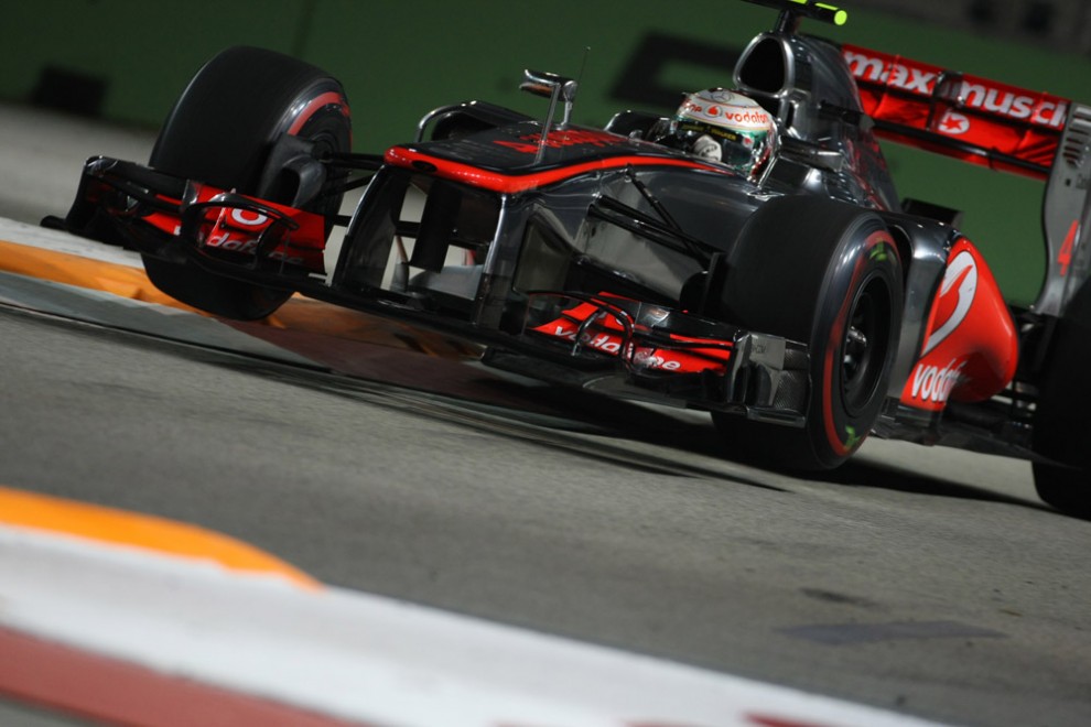 F1 | Qualifiche GP Singapore 2012: Pole Hamilton, Alonso non molla