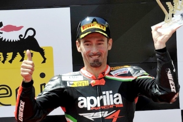 Max_Biaggi_Podio