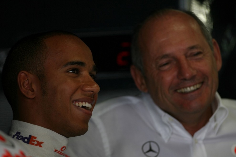 F1 | Dennis: “McLaren non ha voluto confermare Hamilton”