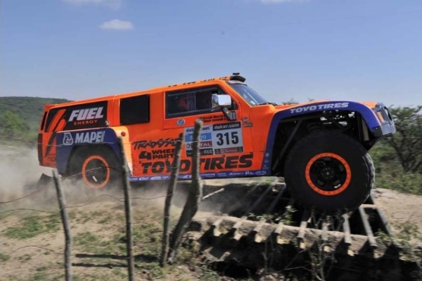 Dakar 2013 Auto | Tappa 13: vince Robby Gordon con la Hummer