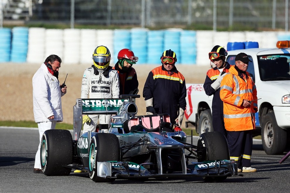 F1 | Test di Jerez, Mercedes ferma per il resto della giornata