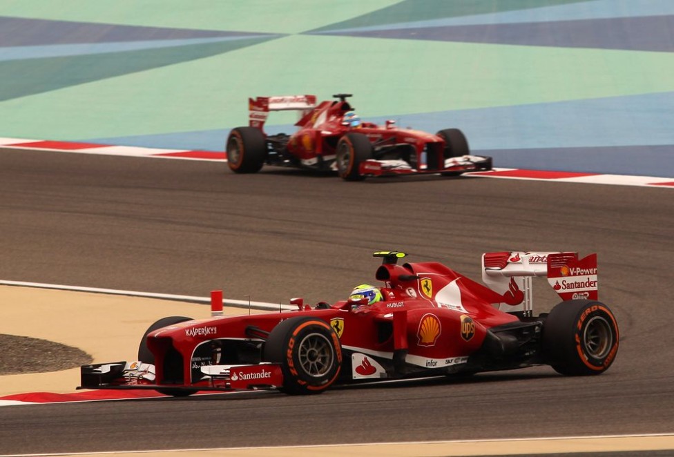 F1 | Al via GP Bahrain: Diverse strategie per le due Ferrari