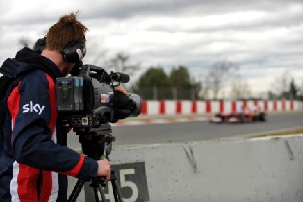 Sky F1 3D cameraman films Fernando Alonso (ESP) Ferrari F138.01.03.2013.