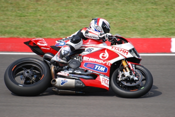 WSBK | Superpole Ducati con Ayrton Badovini, 2° Melandri