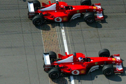 Schumacher Barrichello arrivo Indianapolis 2002