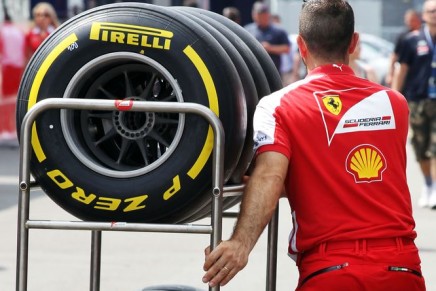 Motor Racing - Formula One Young Drivers Test - Day One - Silverstone, England