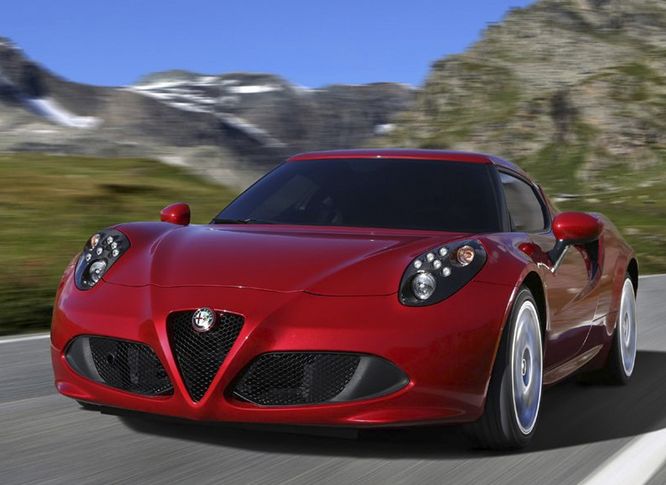 Alfa Romeo, sospese le vendite della 4C