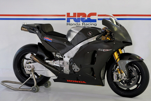 MotoGP | Svelata la nuova Honda RCV1000R per il 2014