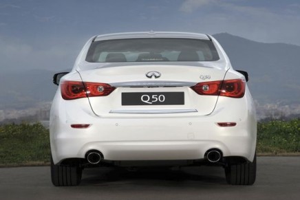 Infiniti-Q50-004