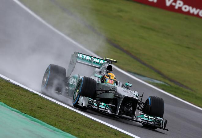 F1 | Hamilton, deluso dalla macchina sul bagnato, attacca il regolamento