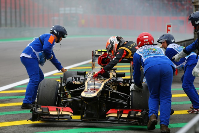 F1 | Grosjean: “Il motore ha deciso di andare in vacanza prima di me”