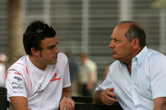 F1 | Ron Dennis non chiude le porte al ritorno di Alonso in McLaren