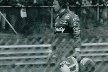 f1-71zolder-foto4 pironi con casco gil