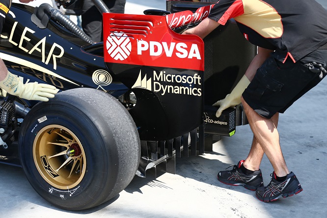 ‪F1 | Lotus aspetta Renault: sospeso il pagamento PDVSA