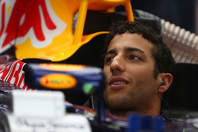 F1 | Ricciardo veloce nelle libere e Vettel chiede la sua telemetria