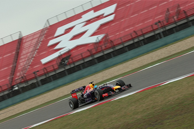 F1 | GP Cina 2014 – Live PL3. Si gira poco, in testa Ricciardo