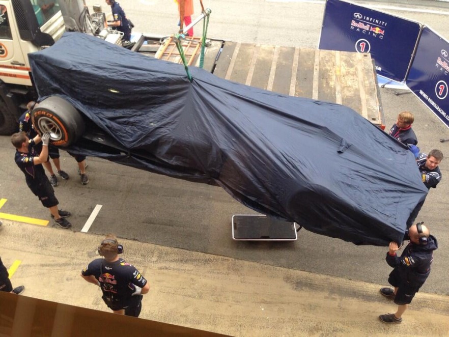 RB10 Buemi test Barcellona