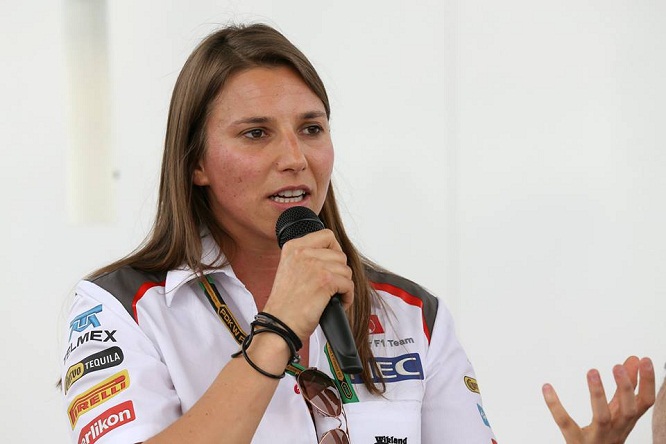 F1 | Simona de Silvestro al lavoro anche nel simulatore Red Bull