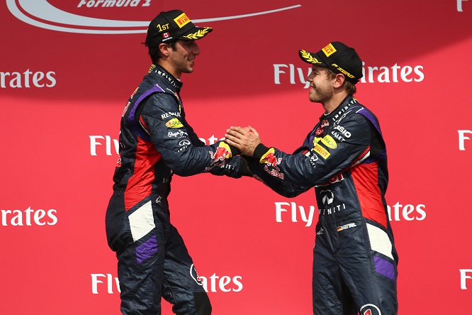 F1 | Red Bull: Ricciardo rinnova, Vettel definisce la RB10 un cetriolo