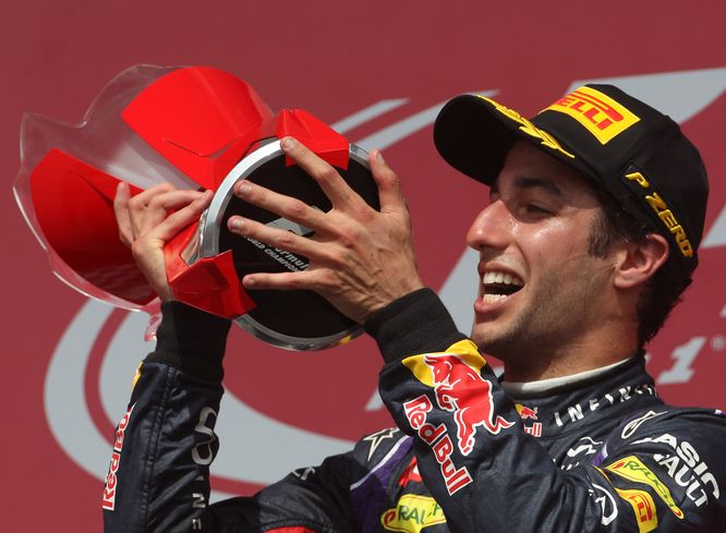 F1 | Vittoria di Ricciardo grazie a una Mercedes simpatica