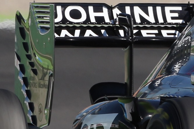 F1 | McLaren perde un altro sponsor: via Johnnie Walker. Ma Dennis nega