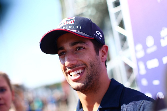 Ricciardo: “Max Verstappen dovrebbe venire in Red Bull…”