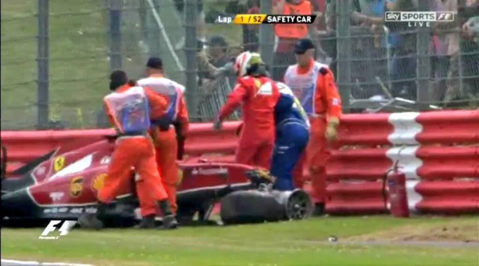 Raikkonen crash Silverstone 2