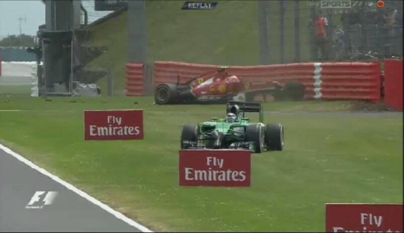 Raikkonen crash Silverstone 3