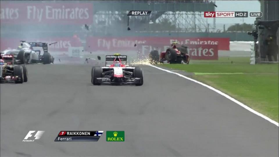 Raikkonen crash Silverstone 4