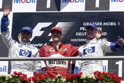 f1-Schumacher podio Hockenheim 2002-foto5 podio