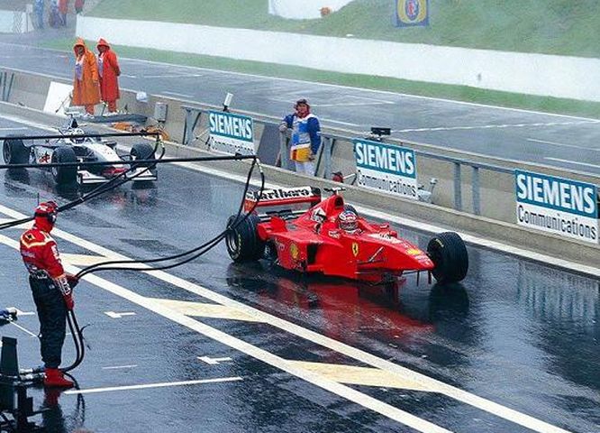 Schumacher Spa 1998 Ferrari box